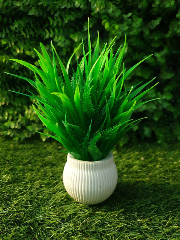 Small Artificial Decorative Plants – Pack of 5