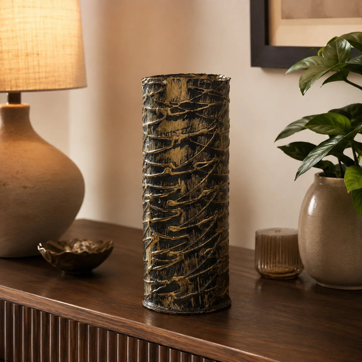 Black Gold Textured Vase – Pack of 2 lifestyle